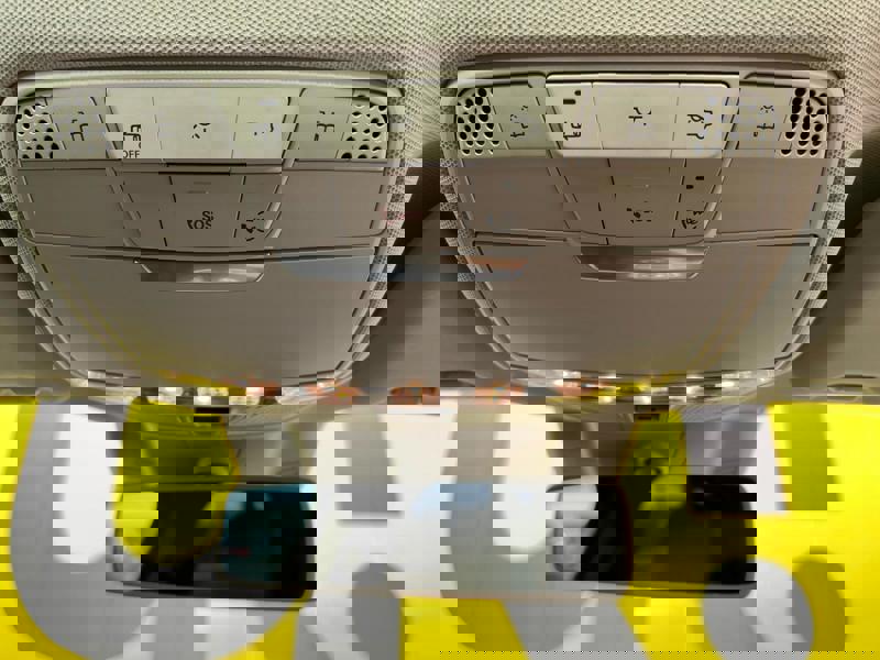 Image Mercedes-Benz 汃獡敳䔠䈠牥楬敮 200 2.0 184 Avantgarde Carplay Clim Bi-zone Caméra PA Sièges élec chauffants Bluetooth Toit ouvrant 